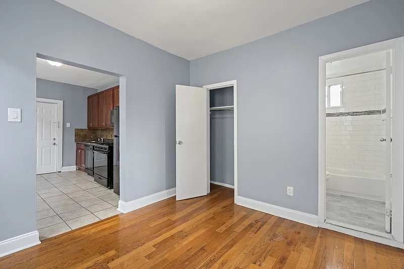 2 bed, 1.0 bath, $1,925 — Photo 1