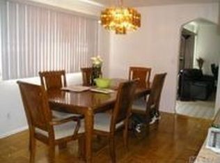 3242 5th St, Oceanside, NY 11572