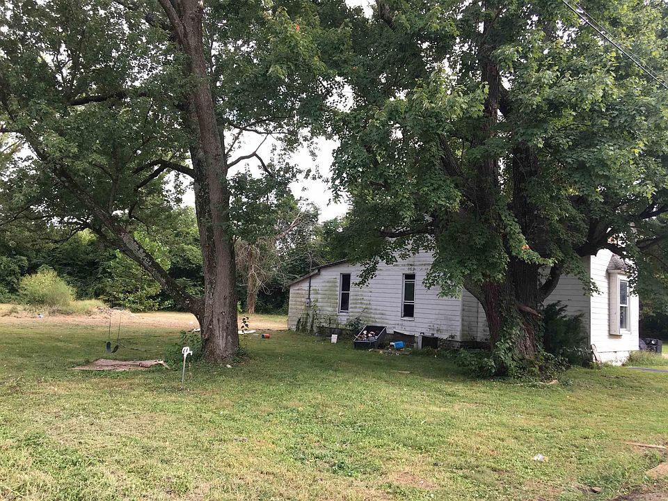 101 Ravene, Elnora, IN 47529 MLS 202239448 Zillow