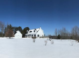 1095 S Ruby Ln, Lake Leelanau, MI 49653