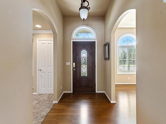 4th image of 7505 Terrace Ray Ct