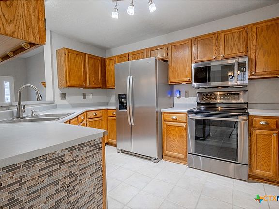 5th image of 14 Oak Villa Rd