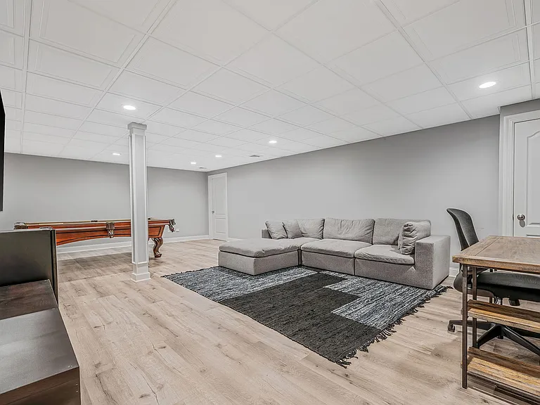 32 Vail Ave #A — Photo 29