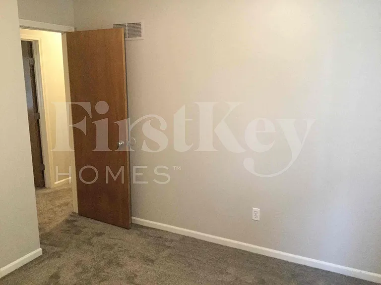 1405 Andrea Dr — Photo 12