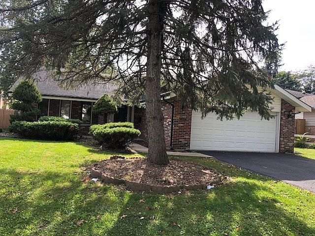 1st image of 4205 Applewood Ln