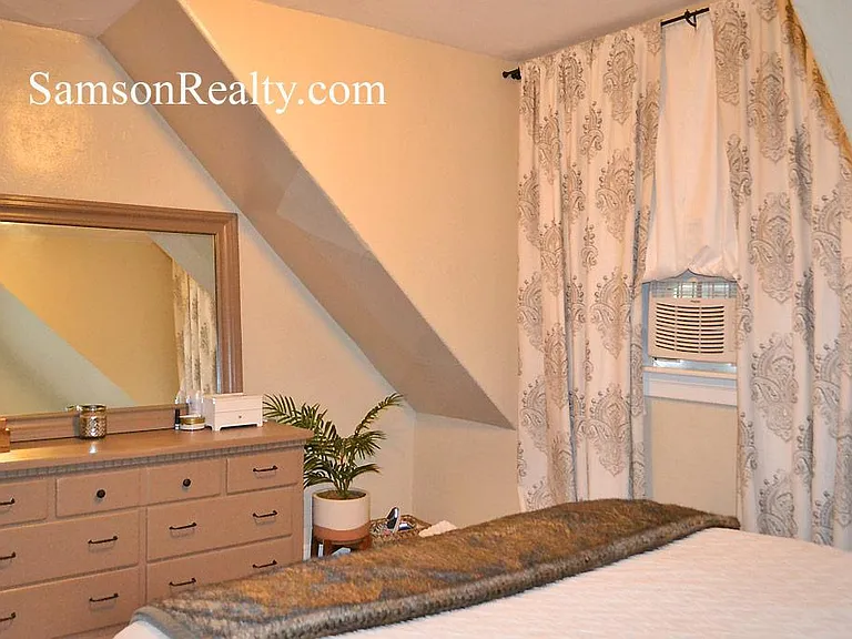 149 University Ave #3 — Photo 4