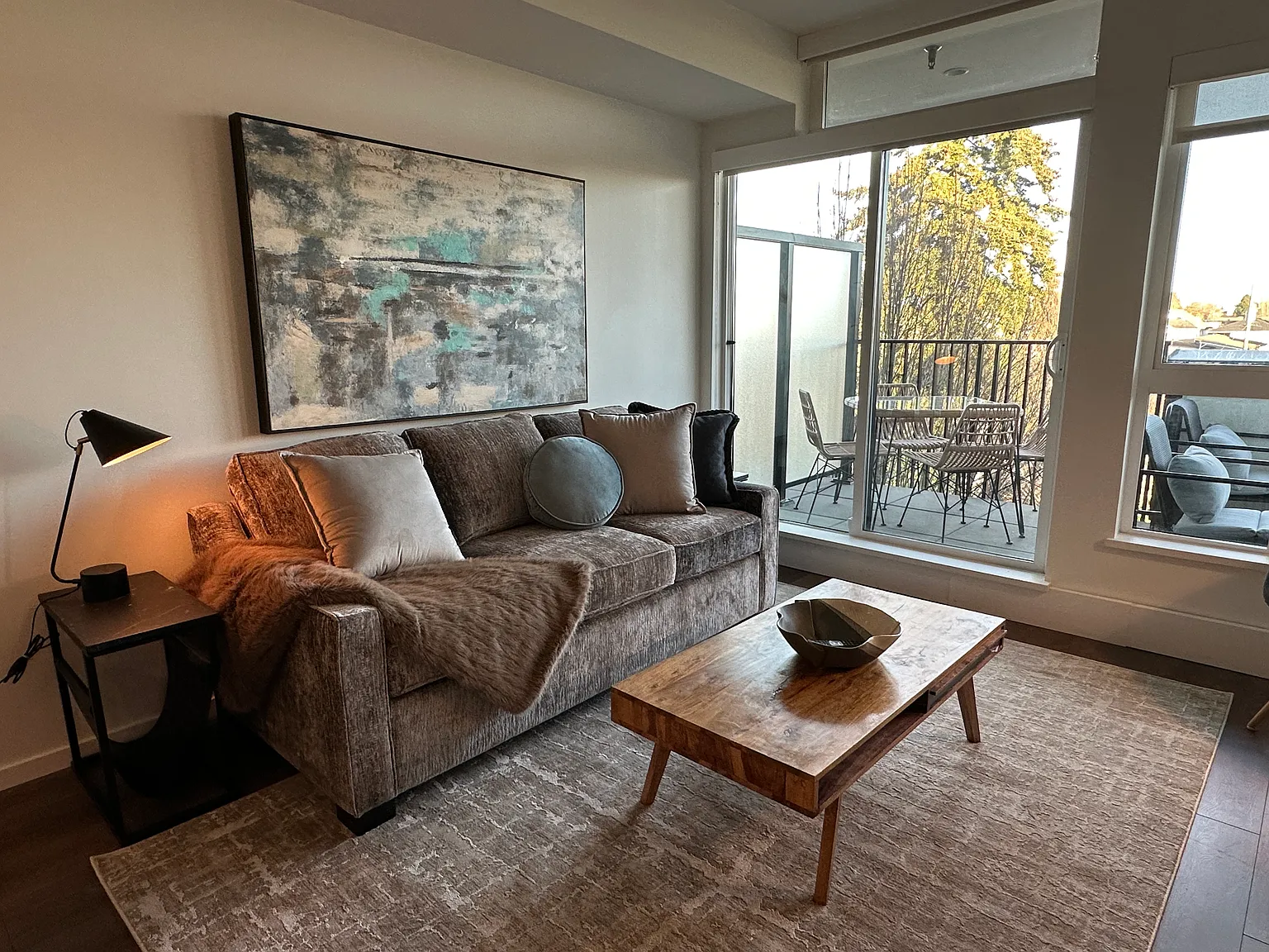 1 bed, 600 sqft, $3,000 — Photo 2