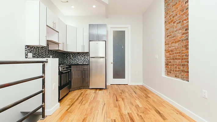 Rented by Nooklyn NYC LLC | media 19