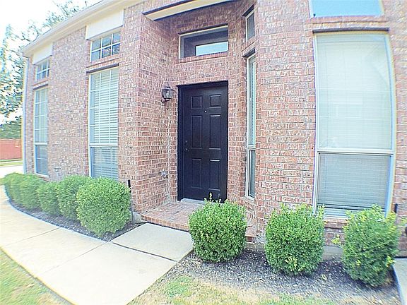 3rd image of 6739 Winston Dr