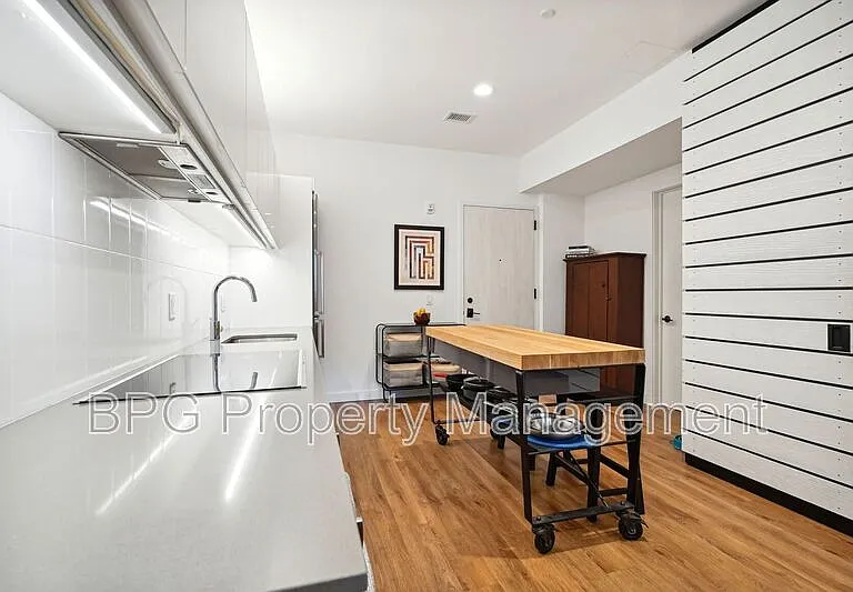 57 N St NW #127 — Photo 9
