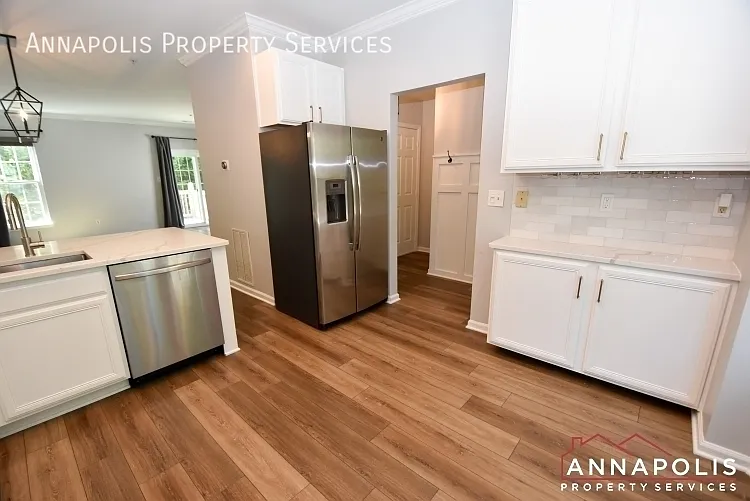2489 revere court — Photo 3