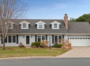 9724 Palmer Cir, Bloomington, MN 55437