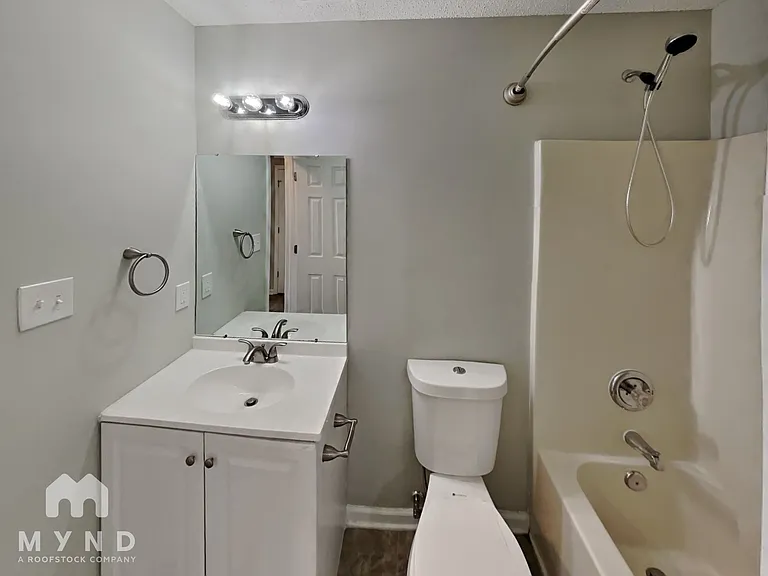 1219 Hunter Forest Ct — Photo 20