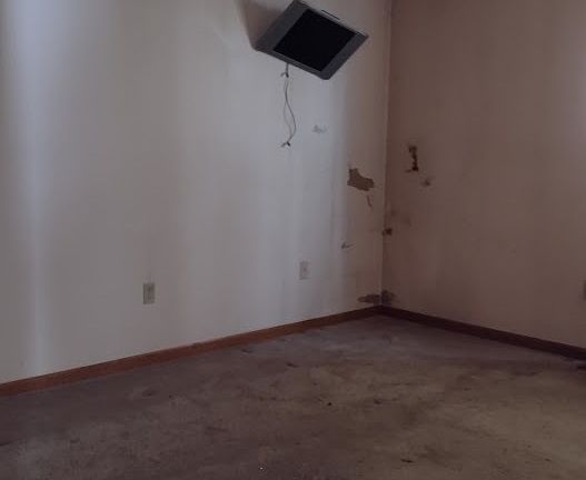 4th image of 208 N Marshall St