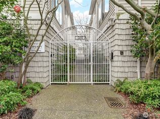 1219 6th Ave N APT 203, Seattle, WA