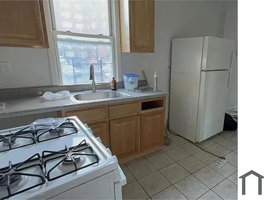5 bed, $4,500 — Photo 2