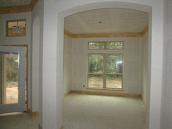 5th image of 381 Pleasantview Ct