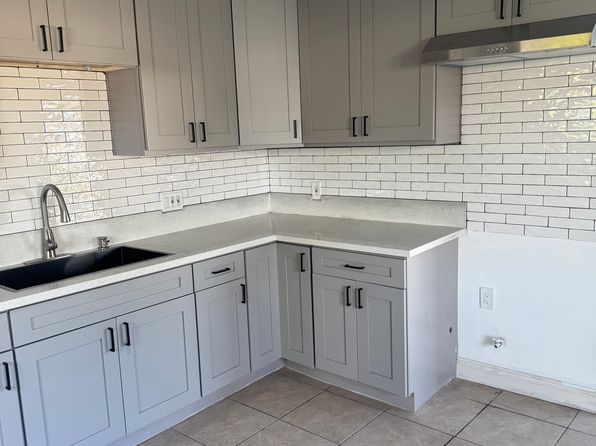 1302 E Mardina St #A