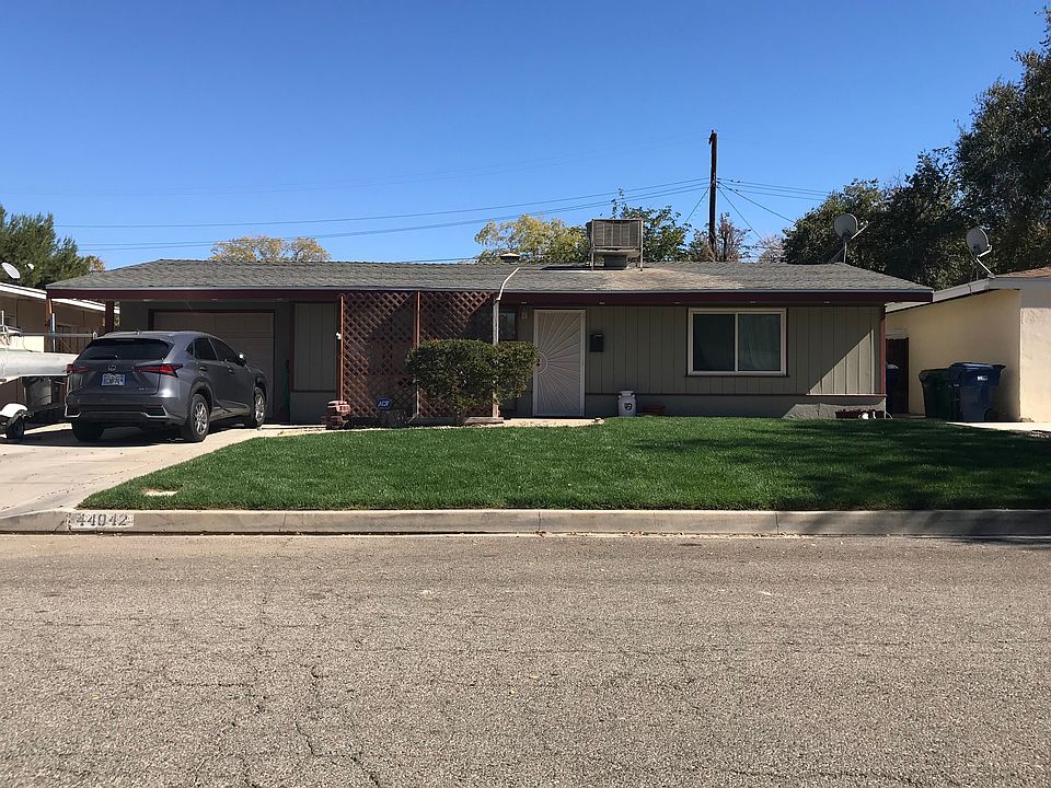 1st image of 44042 Hardwood Ave