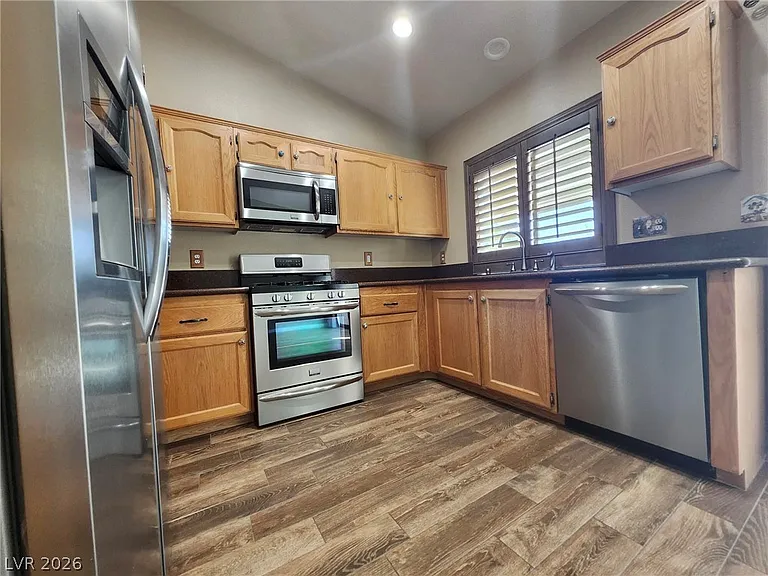 1516 Waterton Dr — Photo 6