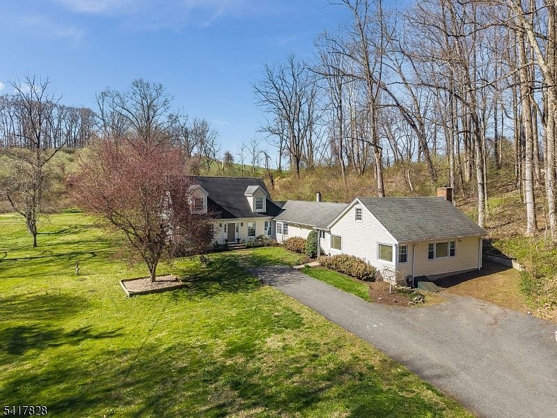 1st image of 293 Stanton Mountain Rd