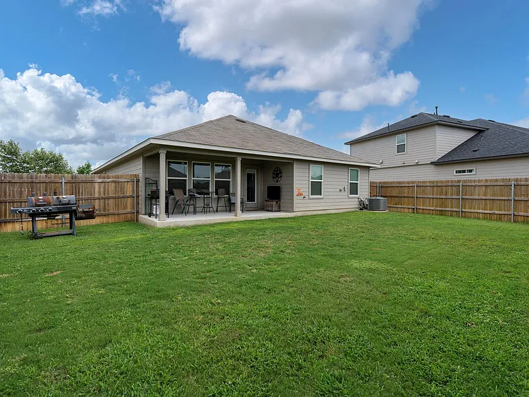1444 Acorn Wood — Photo 29