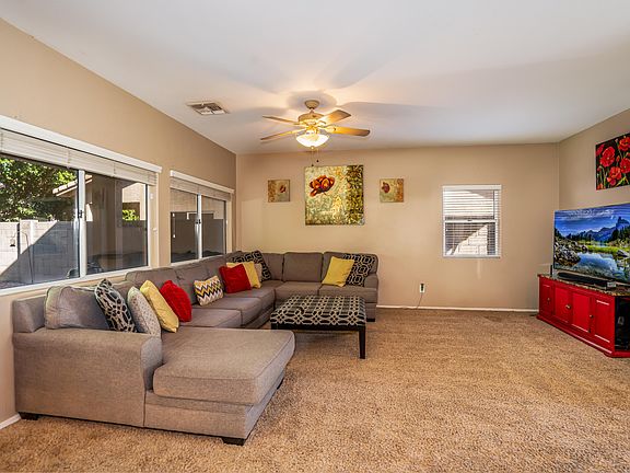 5th image of 14326 W Weldon Ave