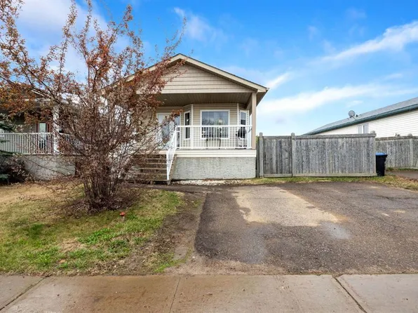209 NW Ash Way, Wood Buffalo, AB T9K 0E9