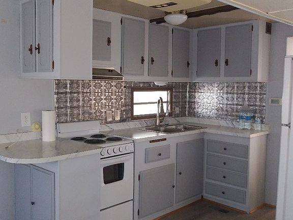 4th image of 305 S Val Vista Dr #334