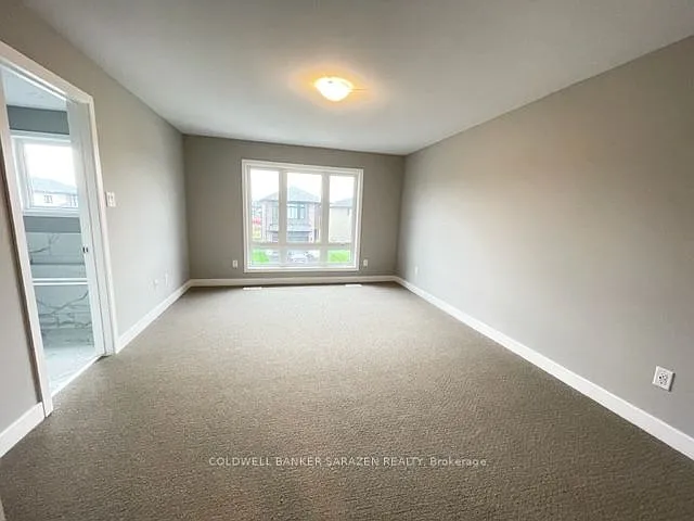330 Whitham Cres — Photo 9