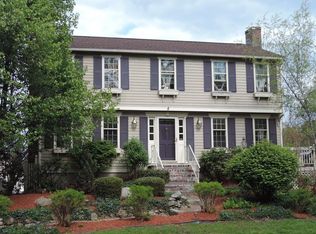 28 Forest St, Dunstable, MA 01827