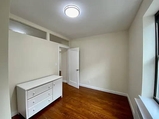 Rented by LRGNY Group, Inc. | media 17