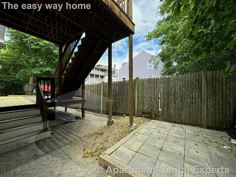 23 Lowell St — Photo 11
