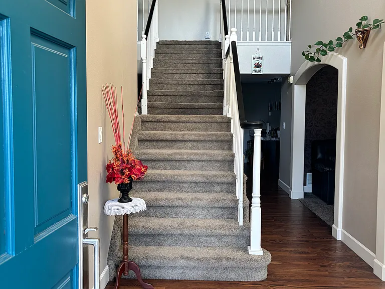 3725 Cottage Dr — Photo 2
