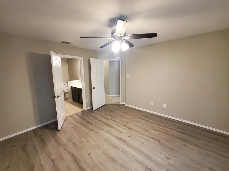 2432 French St — Photo 16