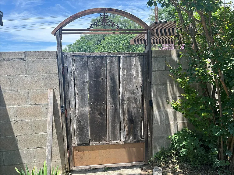 15303 Texas St — Photo 17