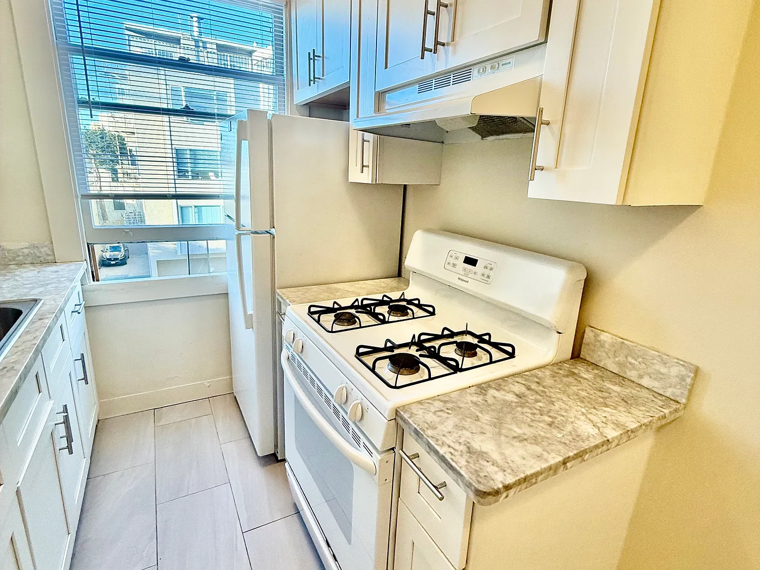 1 bed, $5,500 — Photo 2