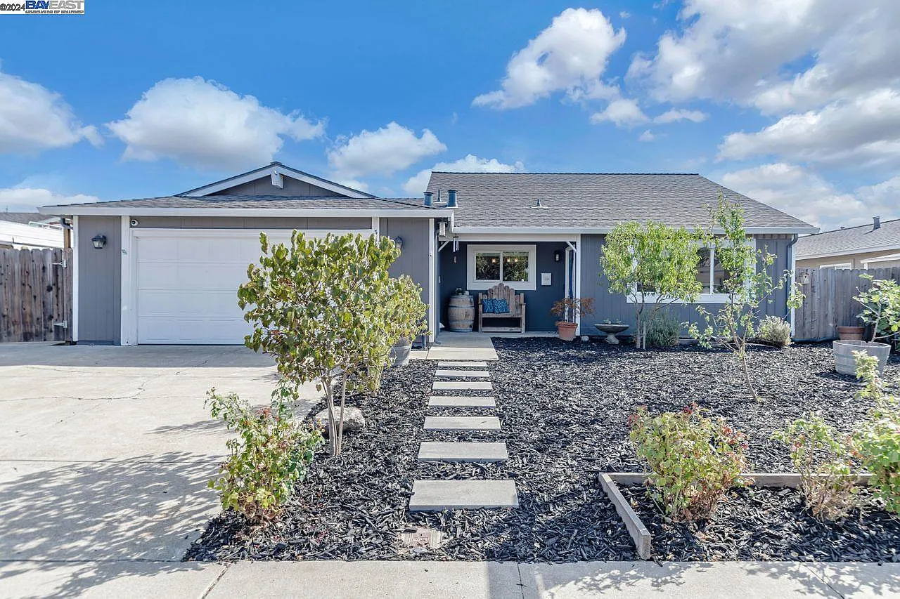 5547 Idlewild Ave photo 1