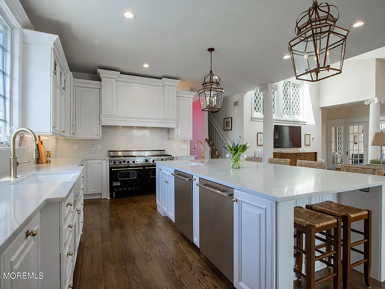 207 Monmouth Ave — Photo 21