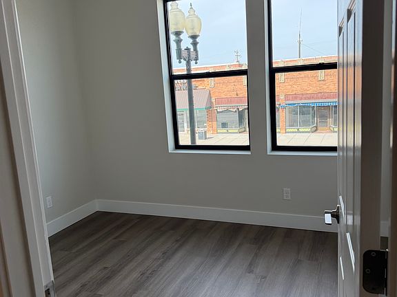 4th image of 19 S Main St #1