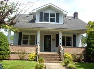 517 Washington Ave, Paintsville, KY 41240
