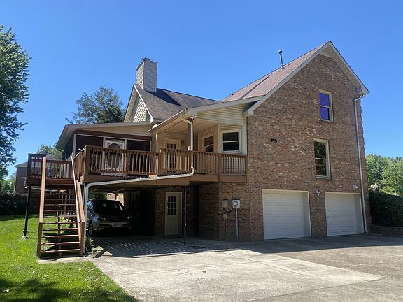 3rd image of 211 Chelsea Ct