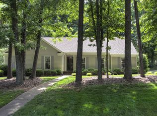 2915 Heathcroft Ct, Charlotte, NC 28269