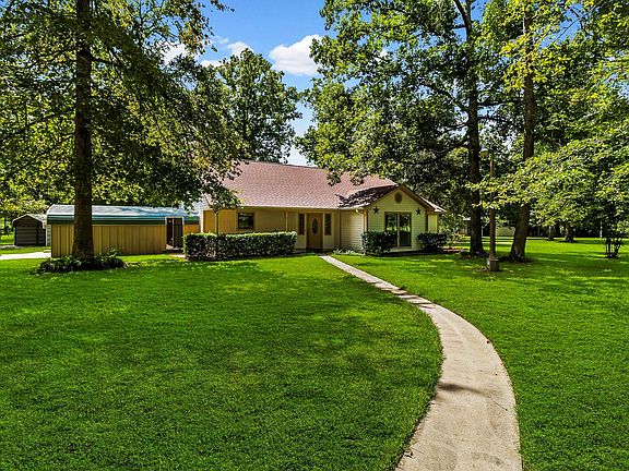 3rd image of 846 Savannah Ln