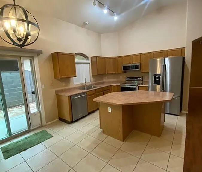 8862 W Shaw Butte Dr — Photo 12