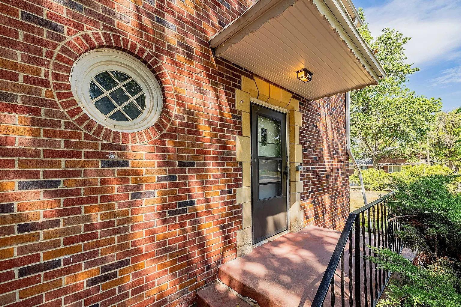 1 bed, 650 sqft, $825 — Photo 2