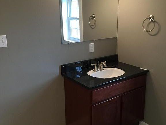 2nd image of 109 N Main St