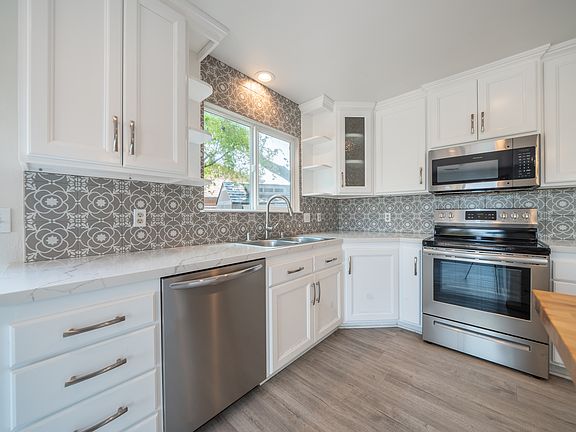 5th image of 2535 Ruby Ct