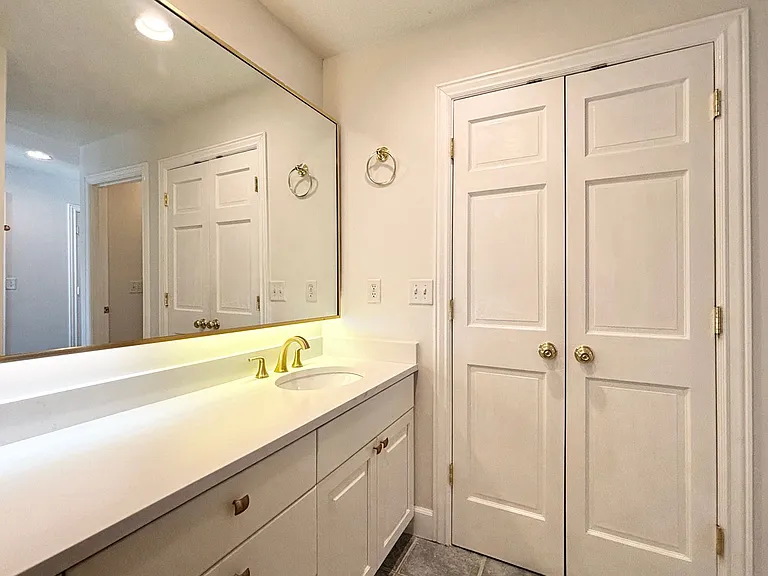 943 E Sage Park Ln — Photo 24