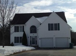 142 Macintosh Ln, Fitchburg, MA 01420